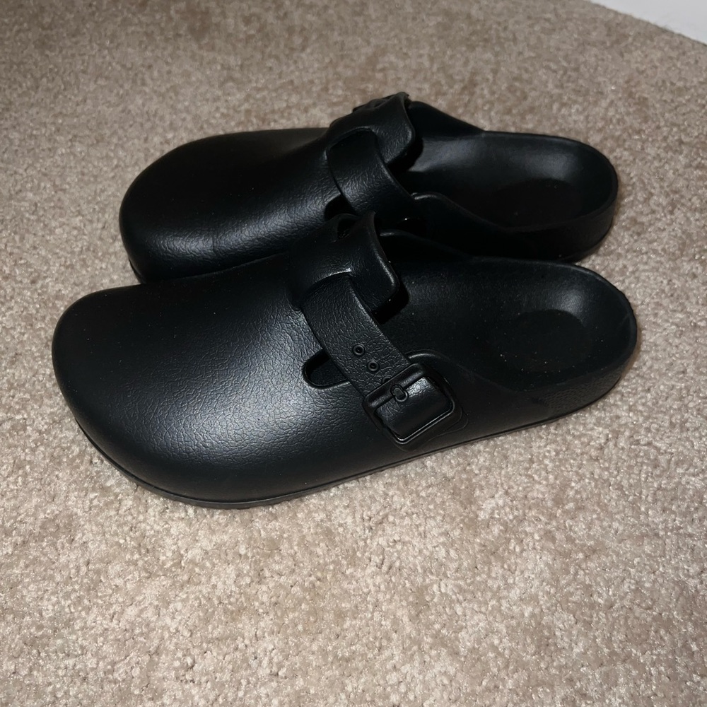 Women’s size US 6 Black Amazon Loafers